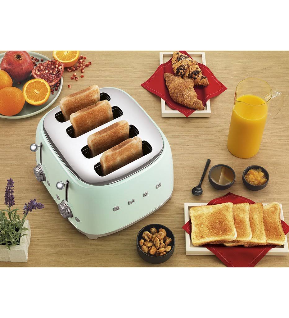 Pink 4x4 Slot Toaster U8576