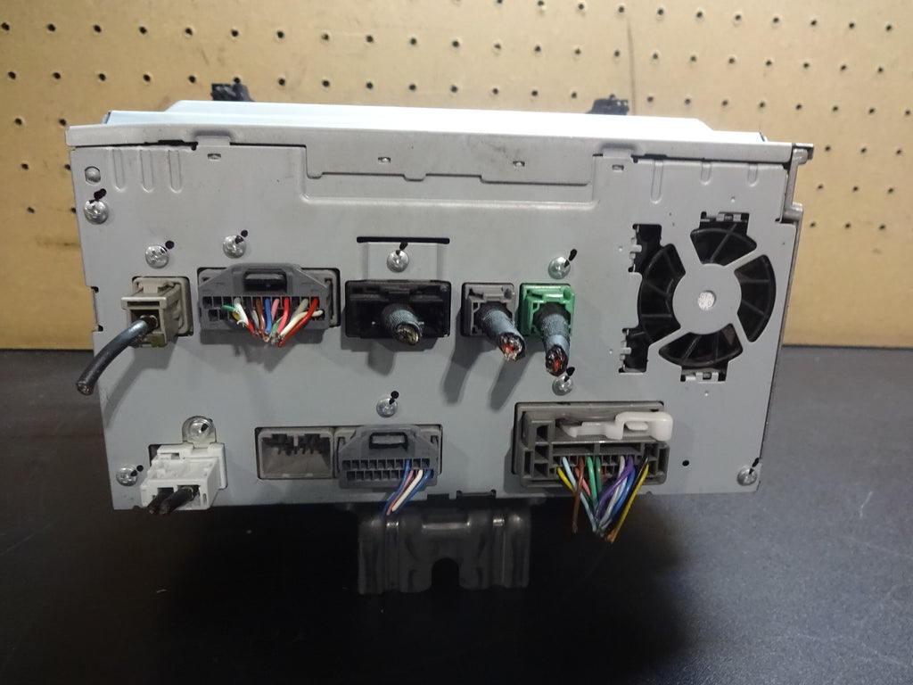 OEM AM FM CD Player Radio Receiver with Display Screen V237