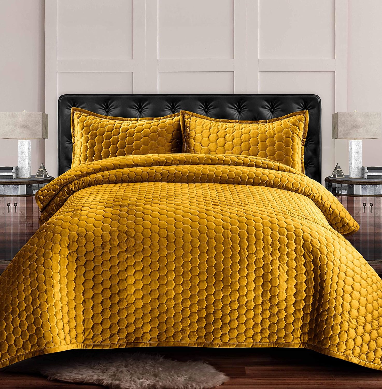 Velvet Oversized Quilt Set, Queen, Camel J195638
