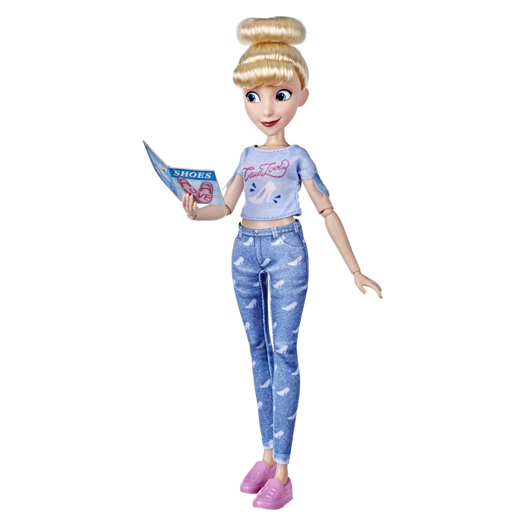 Cinderella Doll with Accessories T640221