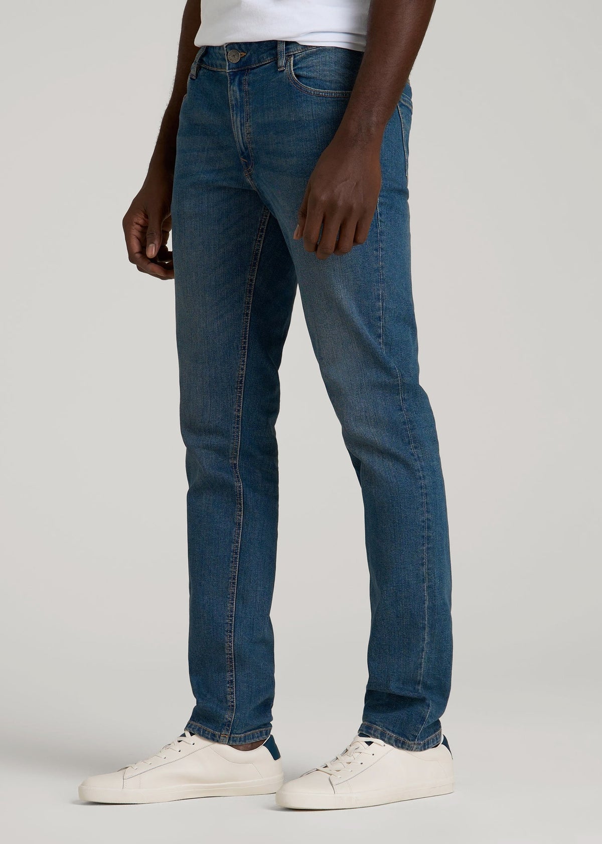 Carman Tapered Fit Jeans in Worn Blue