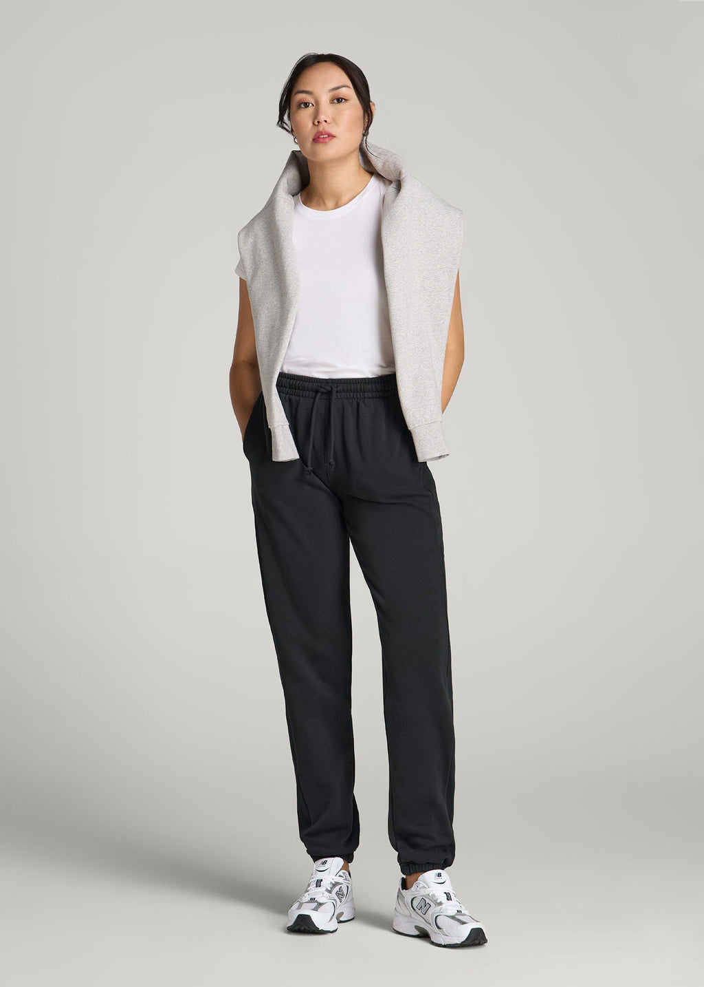 Wearever Fleece Regular Fit Sweatpants for Tall Women in Vintage Black