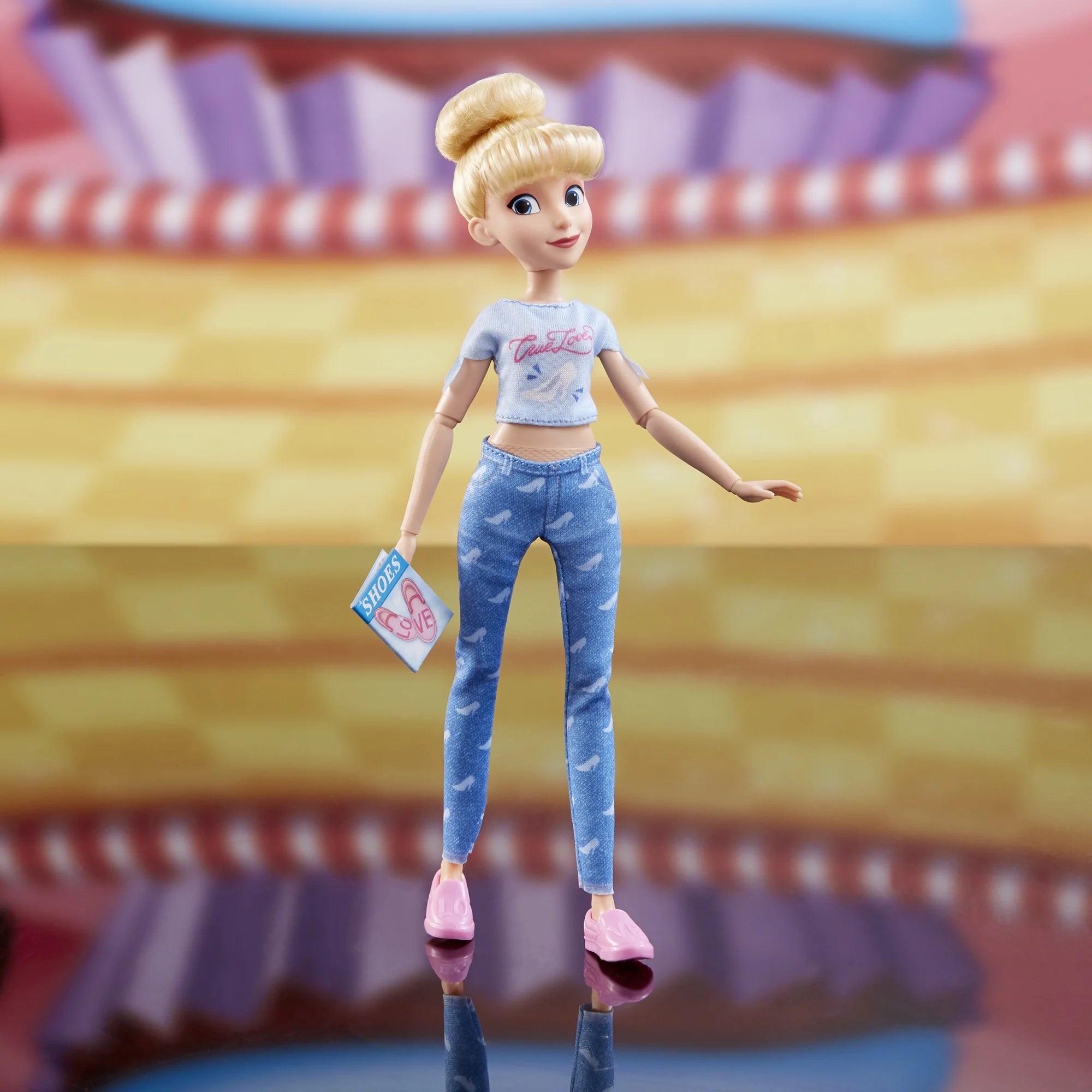 Cinderella Doll with Accessories T640221