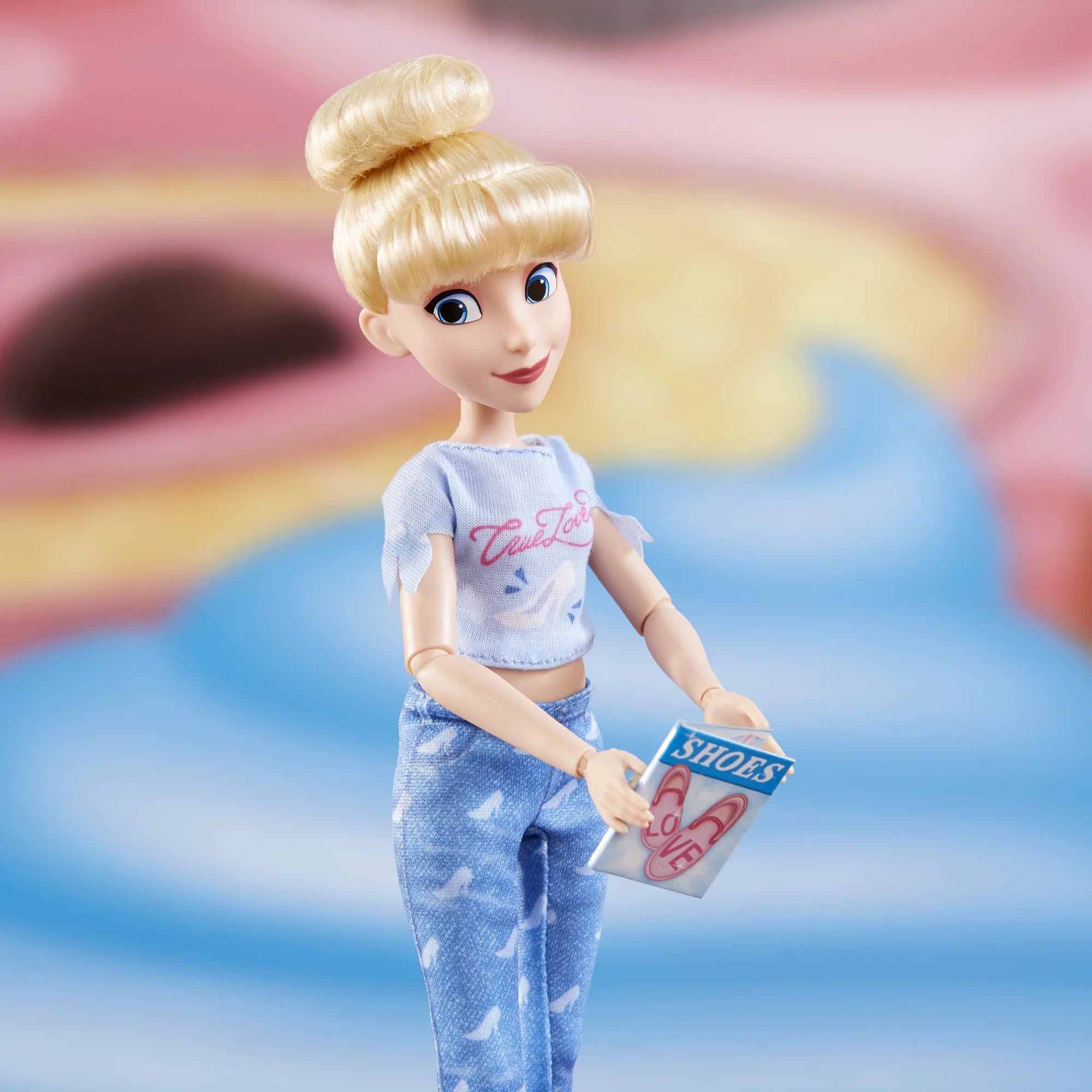 Cinderella Doll with Accessories T640221