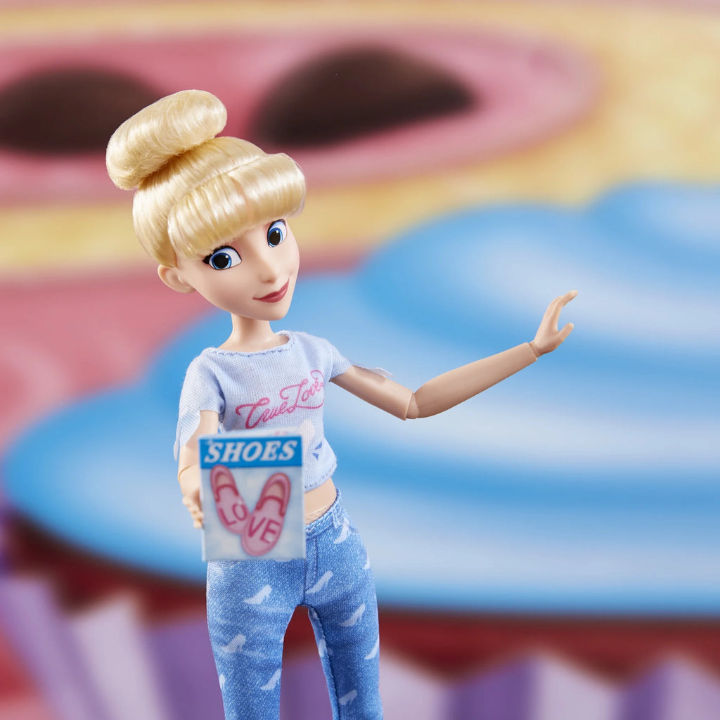Cinderella Doll with Accessories T640221