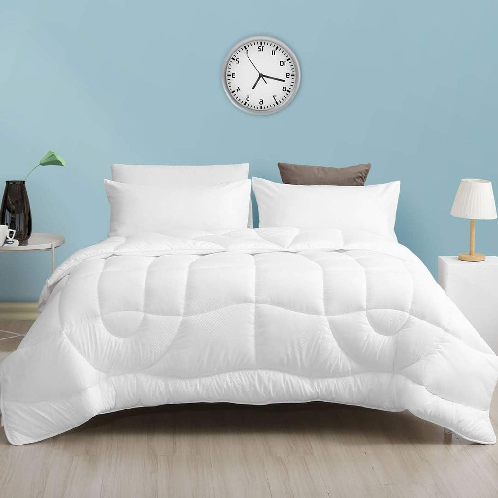 Full/Queen Size Navy Blue/Light Grey Reversible Down Alternative Comforter Q4143