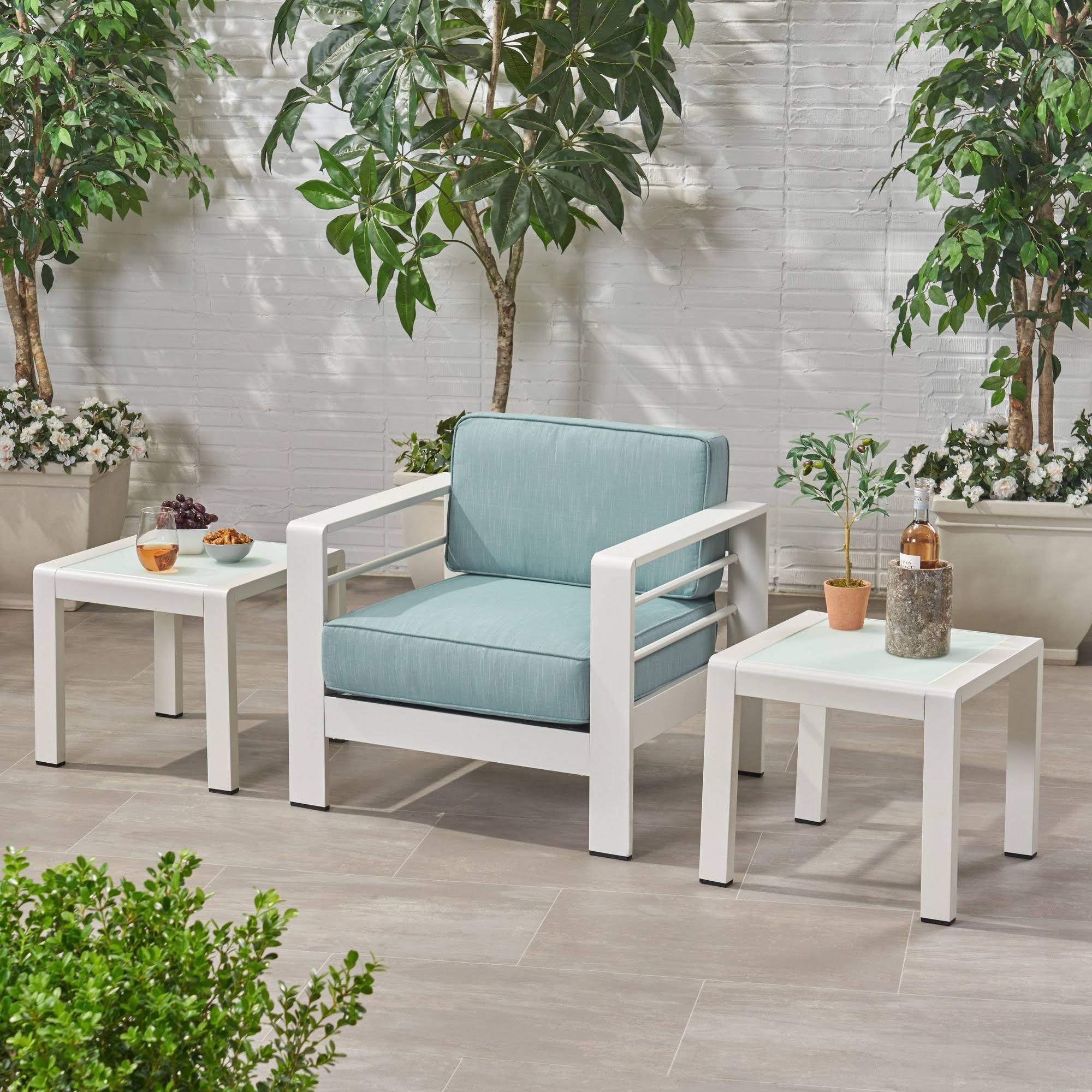 White Finish Matte White Aluminum Side Table (Set of 2) S643