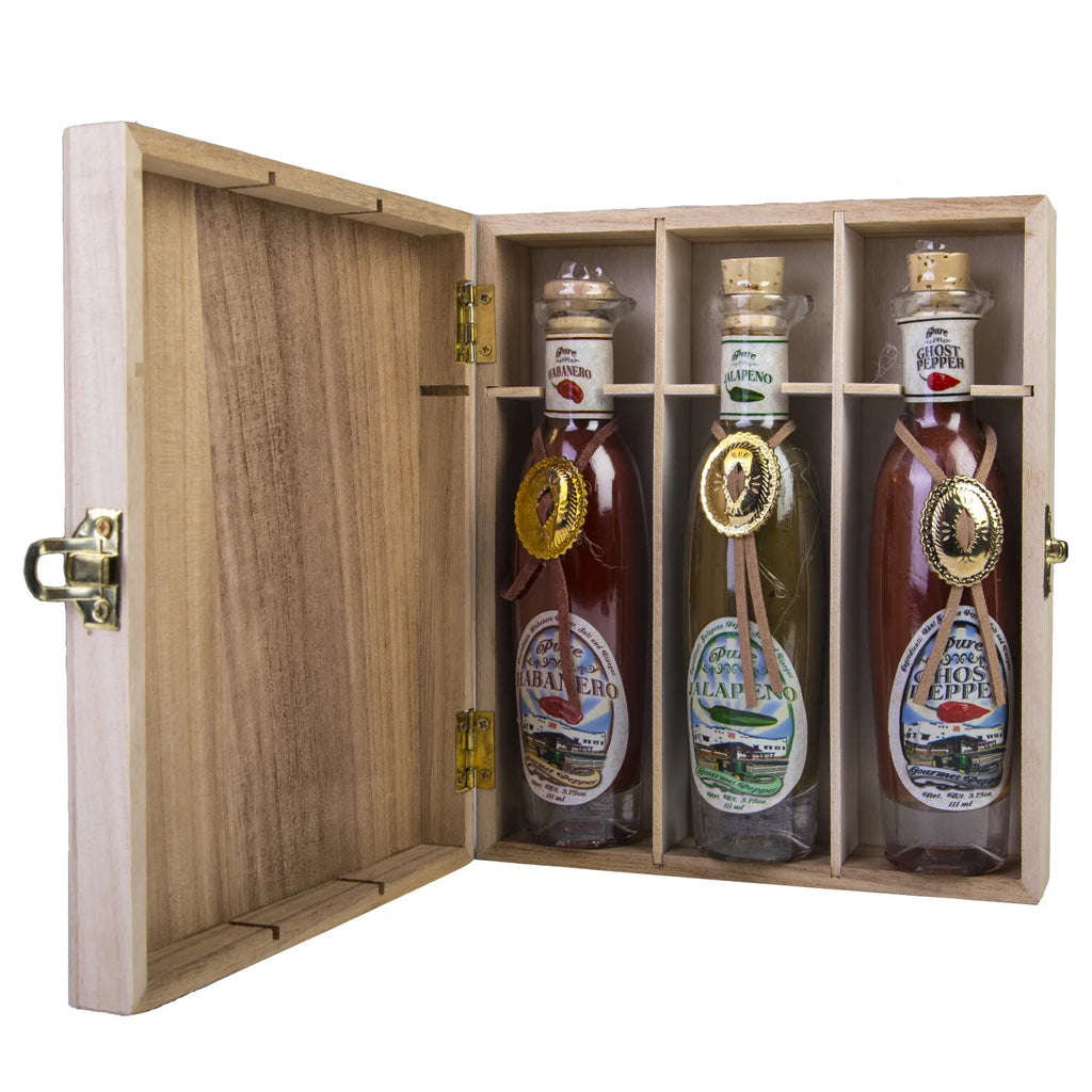 Hot Sauce Gift Set Wood Box 3 Glass Bottles Habanero, Jalapeno, Ghost Pepper I99821