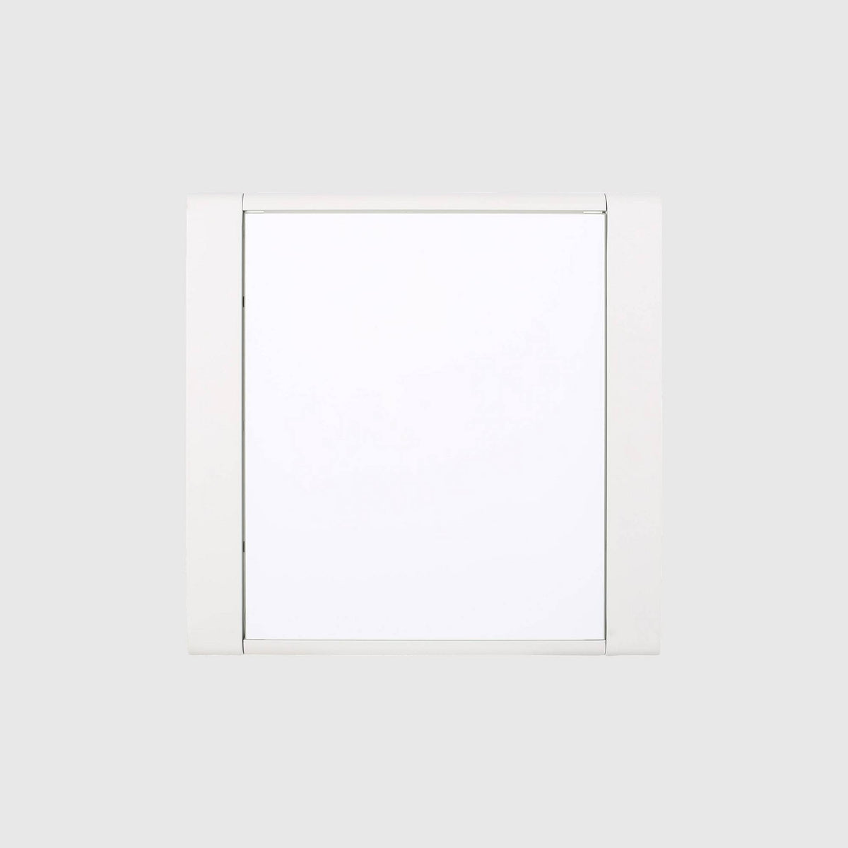 White Finish Matte White Aluminum Side Table (Set of 2) S643
